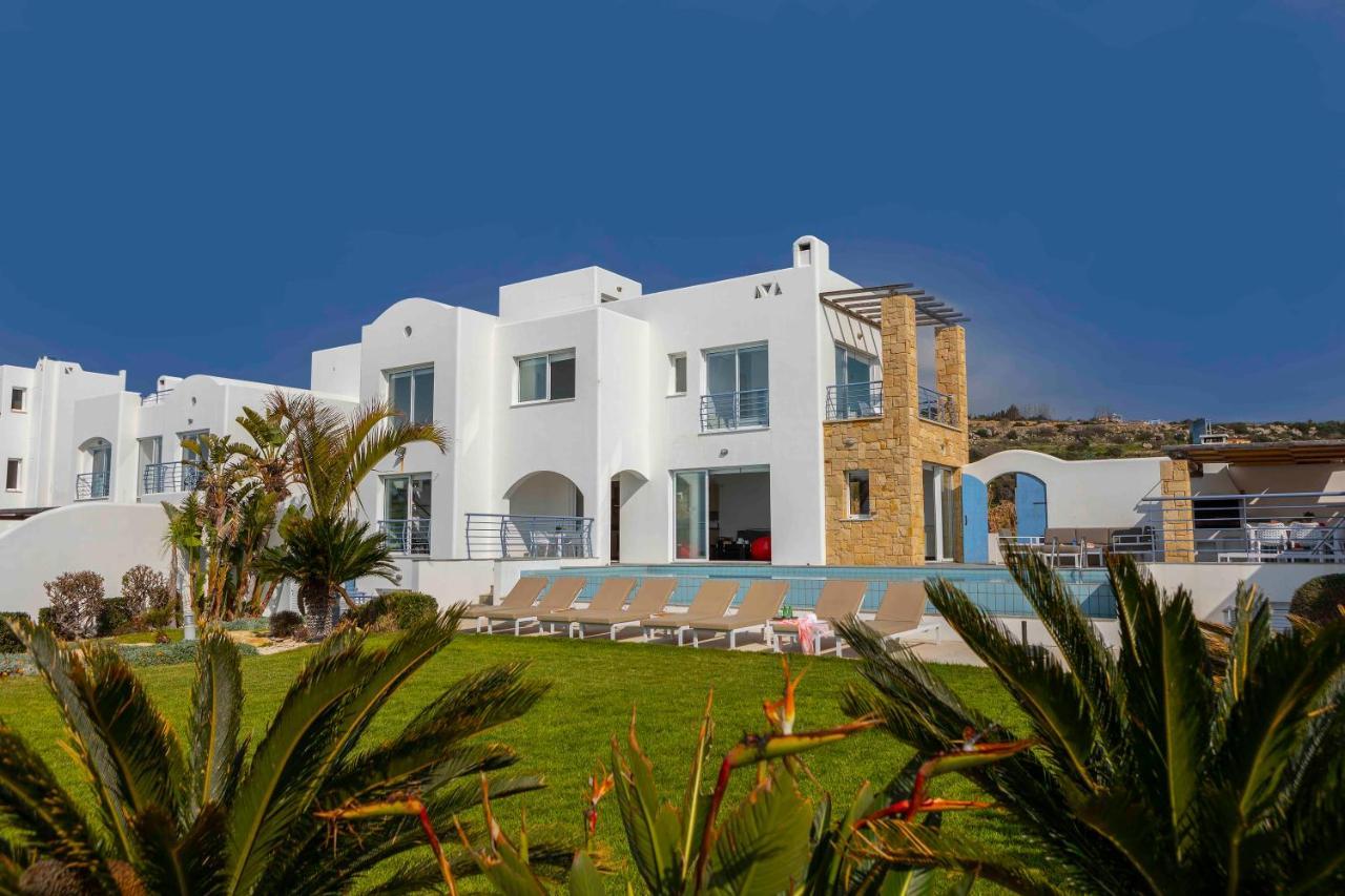 Blue Coral Beach Villas Three Exclusive Villas - Poseidon - Nautilus - Oceanos - And - Baby Coral Bungalow Korall-öböl Kültér fotó