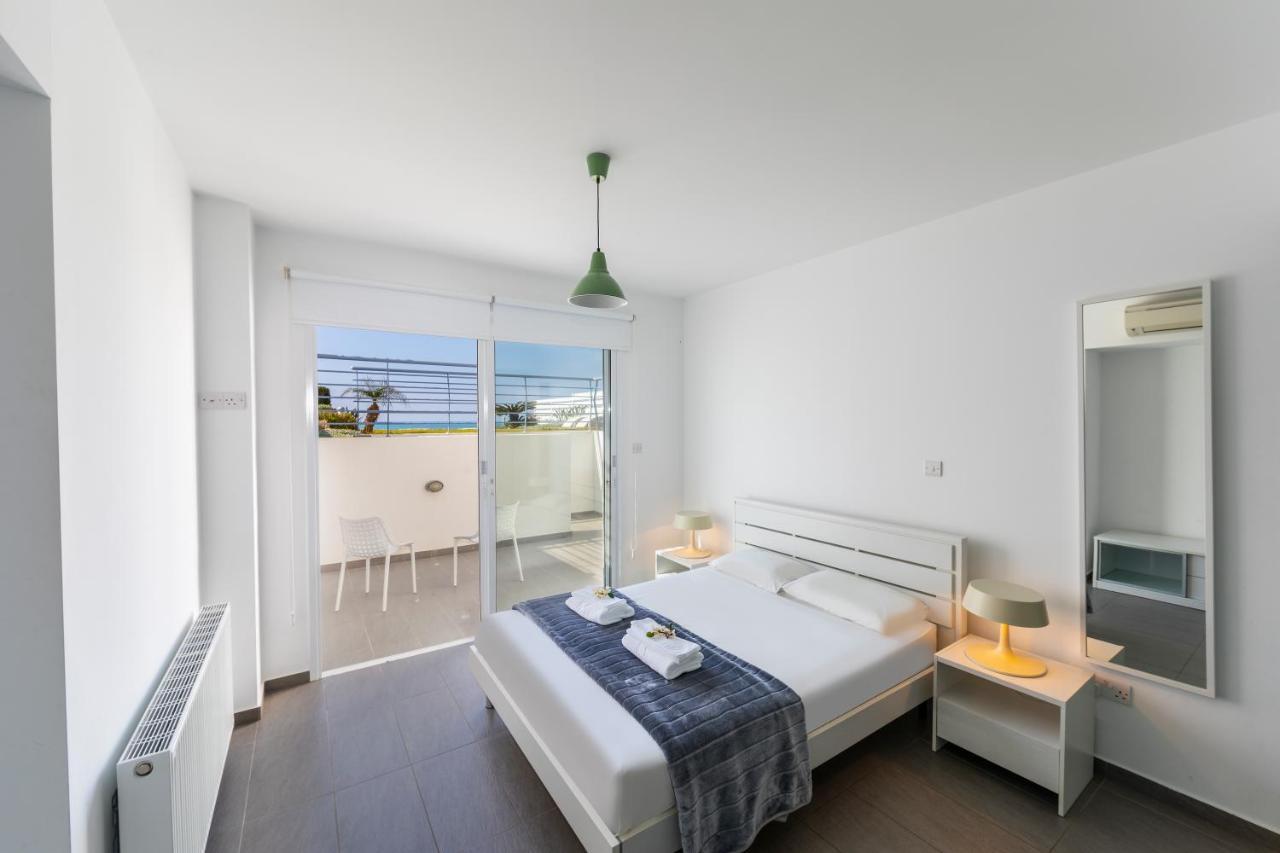 Blue Coral Beach Villas Three Exclusive Villas - Poseidon - Nautilus - Oceanos - And - Baby Coral Bungalow Korall-öböl Kültér fotó