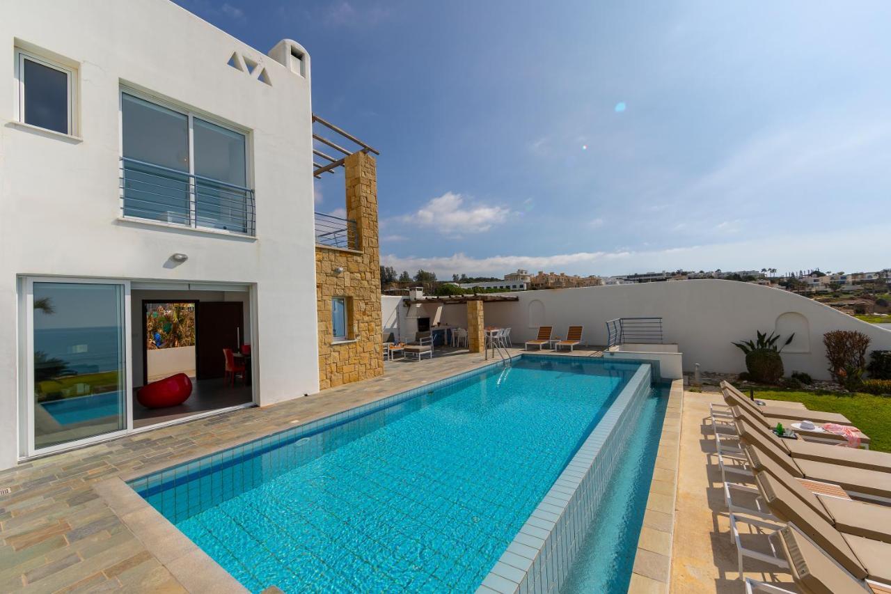 Blue Coral Beach Villas Three Exclusive Villas - Poseidon - Nautilus - Oceanos - And - Baby Coral Bungalow Korall-öböl Kültér fotó