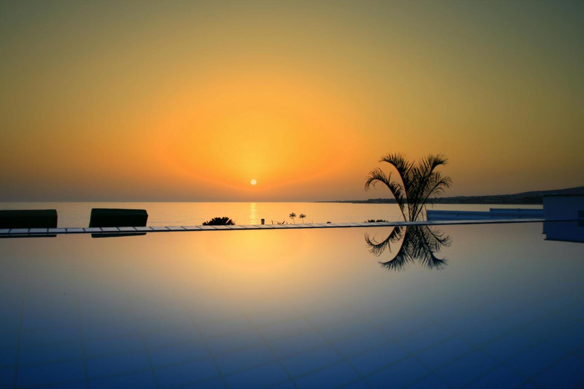 Blue Coral Beach Villas Three Exclusive Villas - Poseidon - Nautilus - Oceanos - And - Baby Coral Bungalow Korall-öböl Kültér fotó