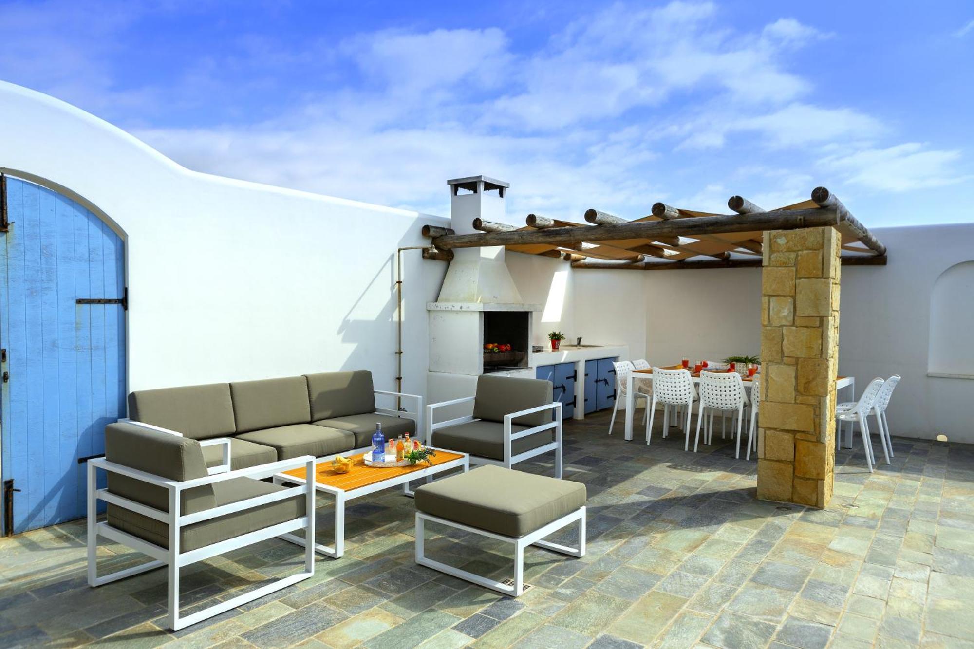 Blue Coral Beach Villas Three Exclusive Villas - Poseidon - Nautilus - Oceanos - And - Baby Coral Bungalow Korall-öböl Kültér fotó