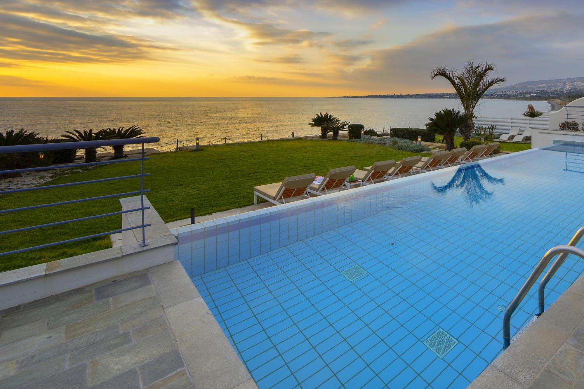 Blue Coral Beach Villas Three Exclusive Villas - Poseidon - Nautilus - Oceanos - And - Baby Coral Bungalow Korall-öböl Kültér fotó