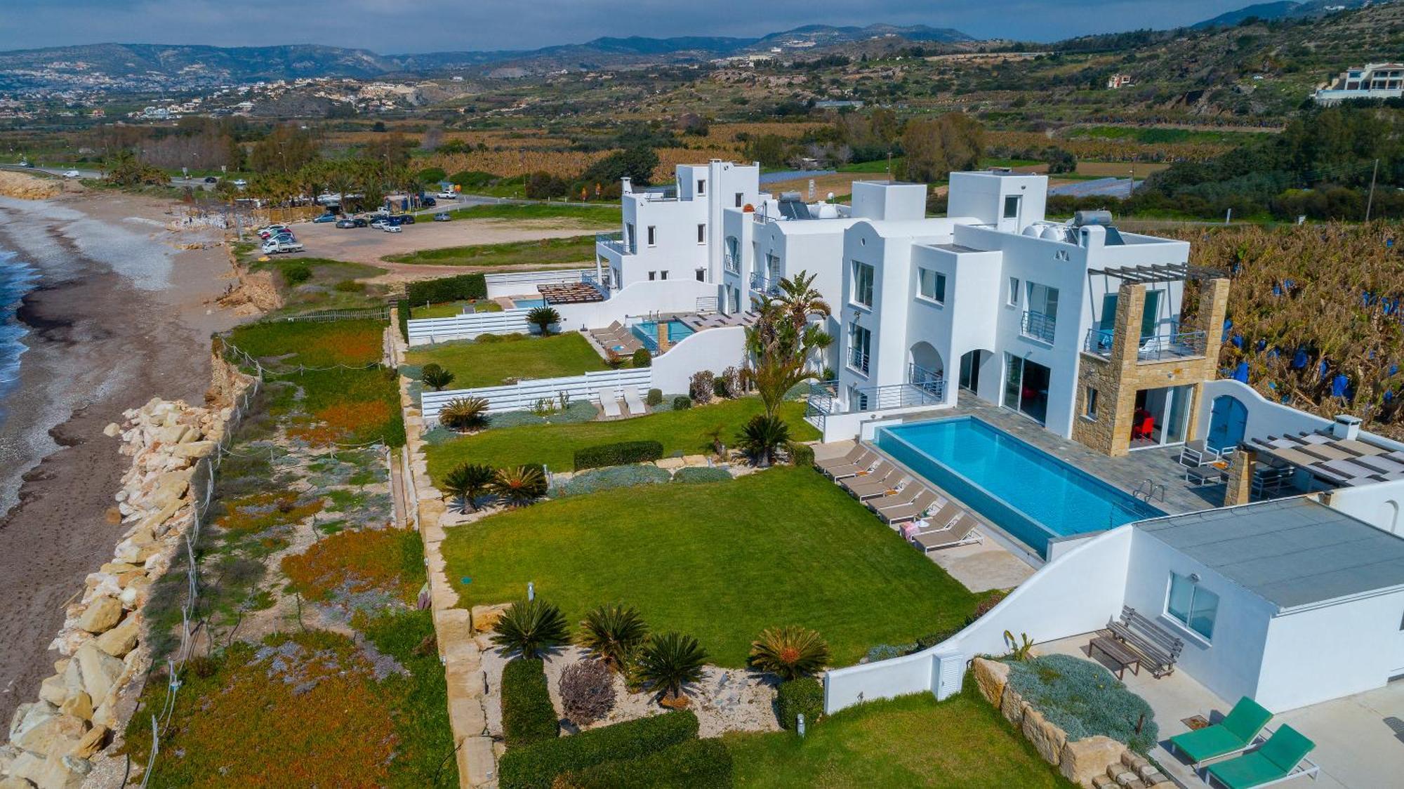 Blue Coral Beach Villas Three Exclusive Villas - Poseidon - Nautilus - Oceanos - And - Baby Coral Bungalow Korall-öböl Kültér fotó
