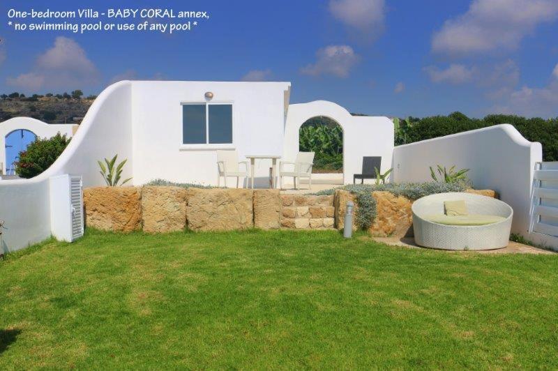 Blue Coral Beach Villas Three Exclusive Villas - Poseidon - Nautilus - Oceanos - And - Baby Coral Bungalow Korall-öböl Kültér fotó
